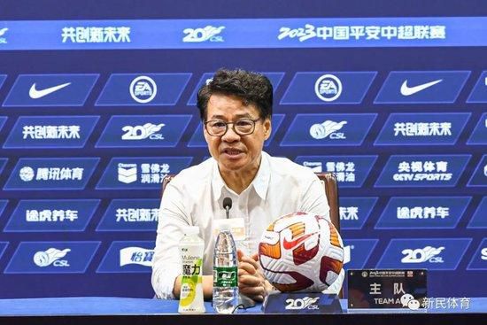 格伦·克洛斯、莎拉·保罗森、泰亚娜·泰勒、金·卡戴珊、妮... 法鲨归来！